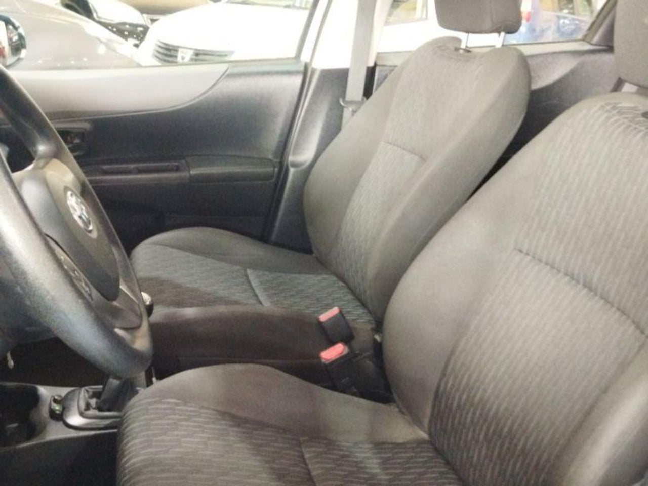 Toyota Yaris - 9