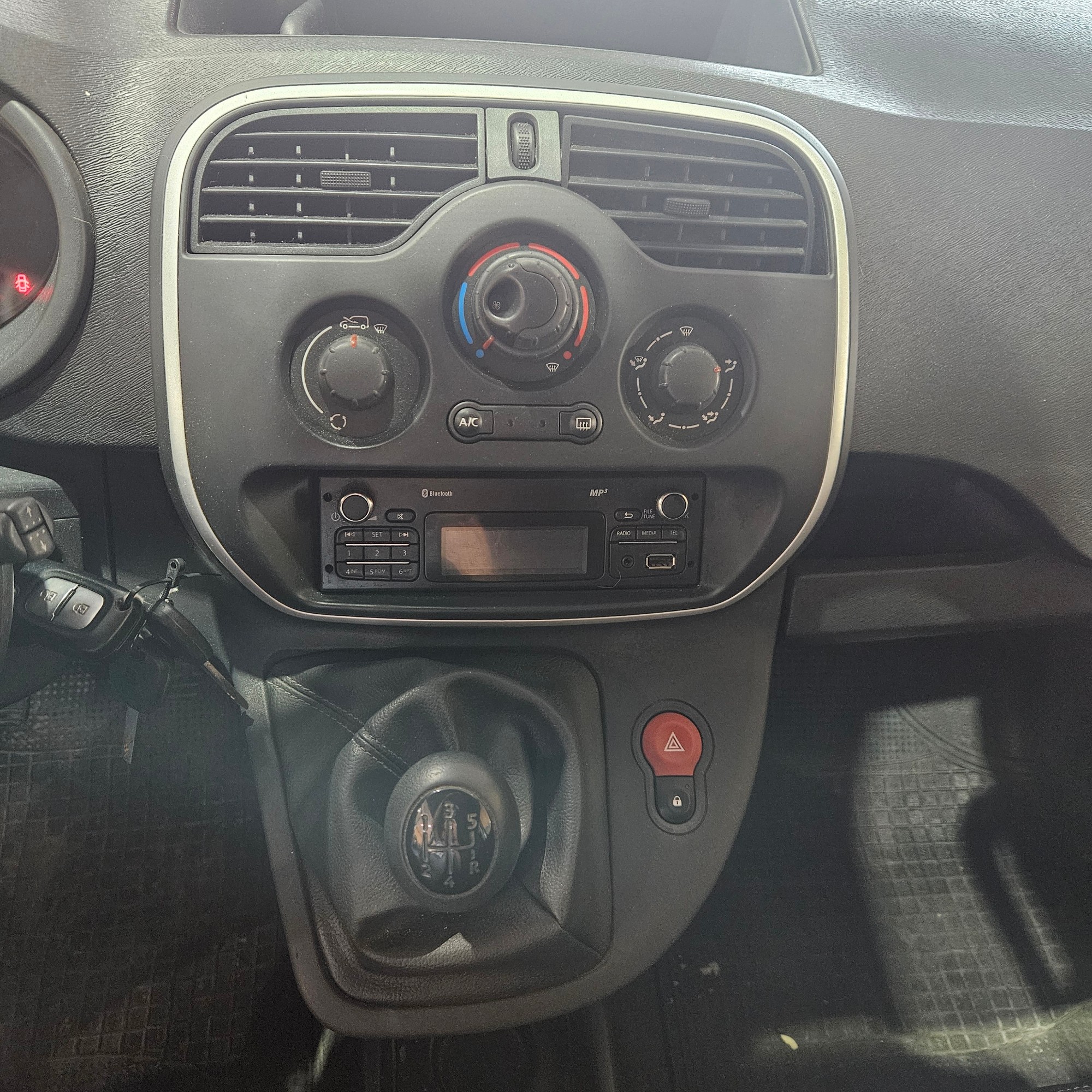 Renault Kangoo Combi - 12