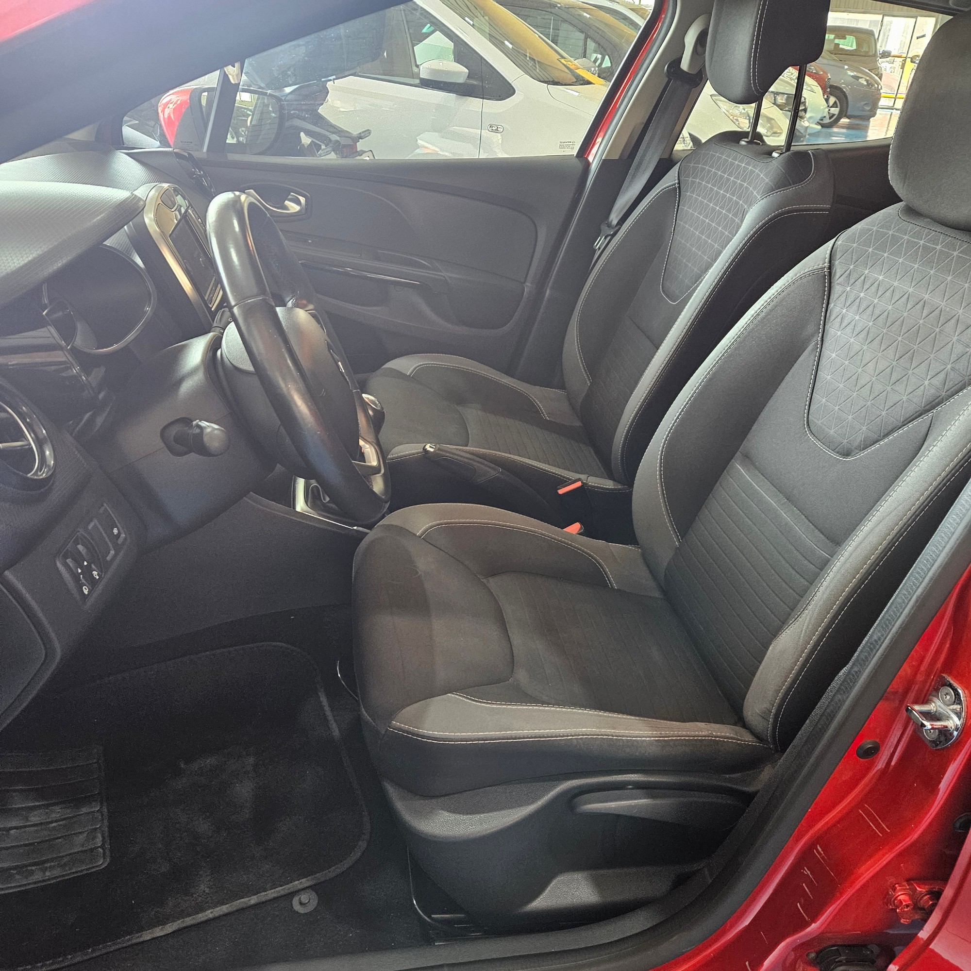 Renault Clio - 13