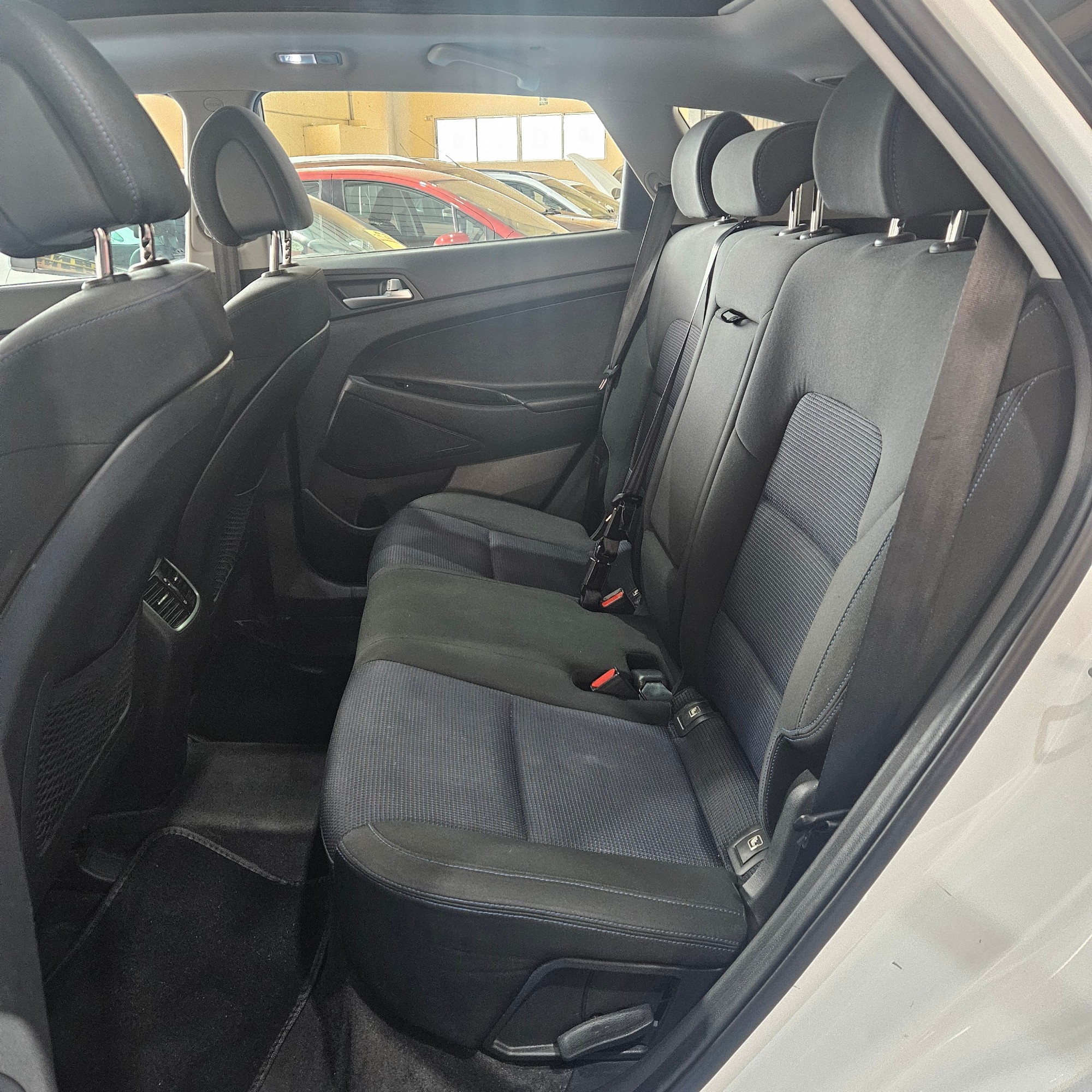 Hyundai Tucson - 16
