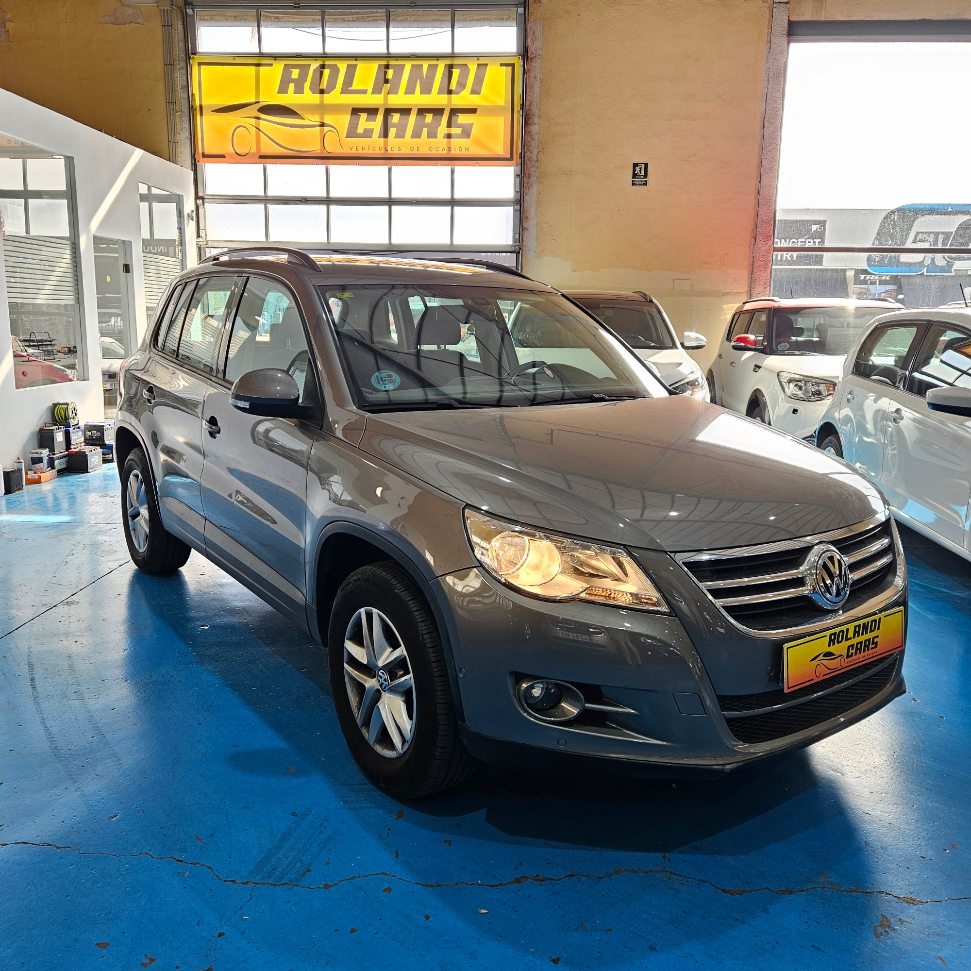 Volkswagen Tiguan - 3