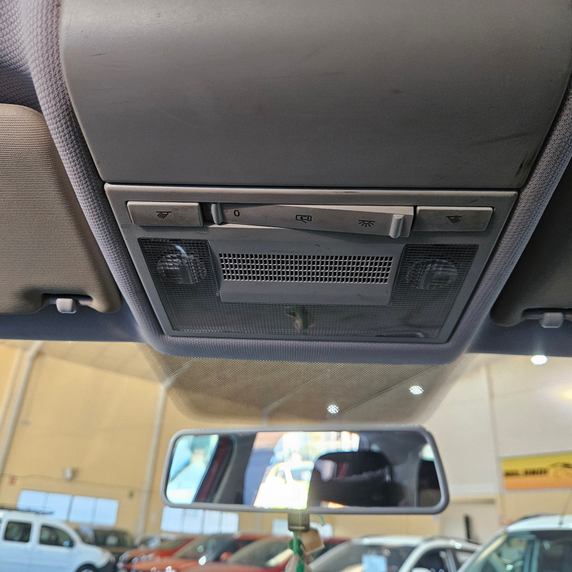 Volkswagen Polo - 18