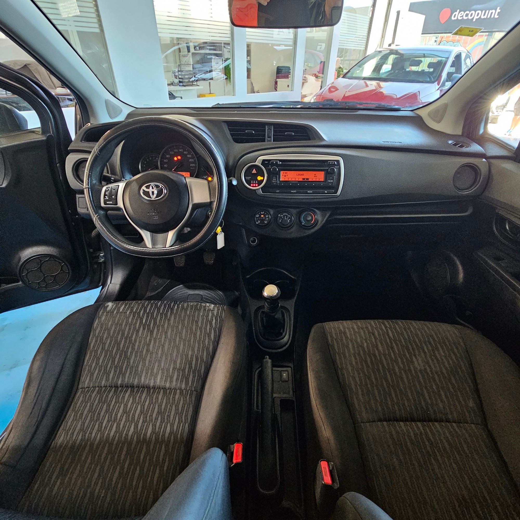 Toyota Yaris - 17