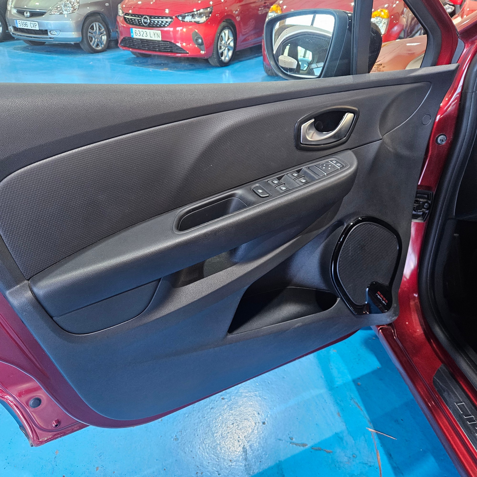 Renault Clio - 18