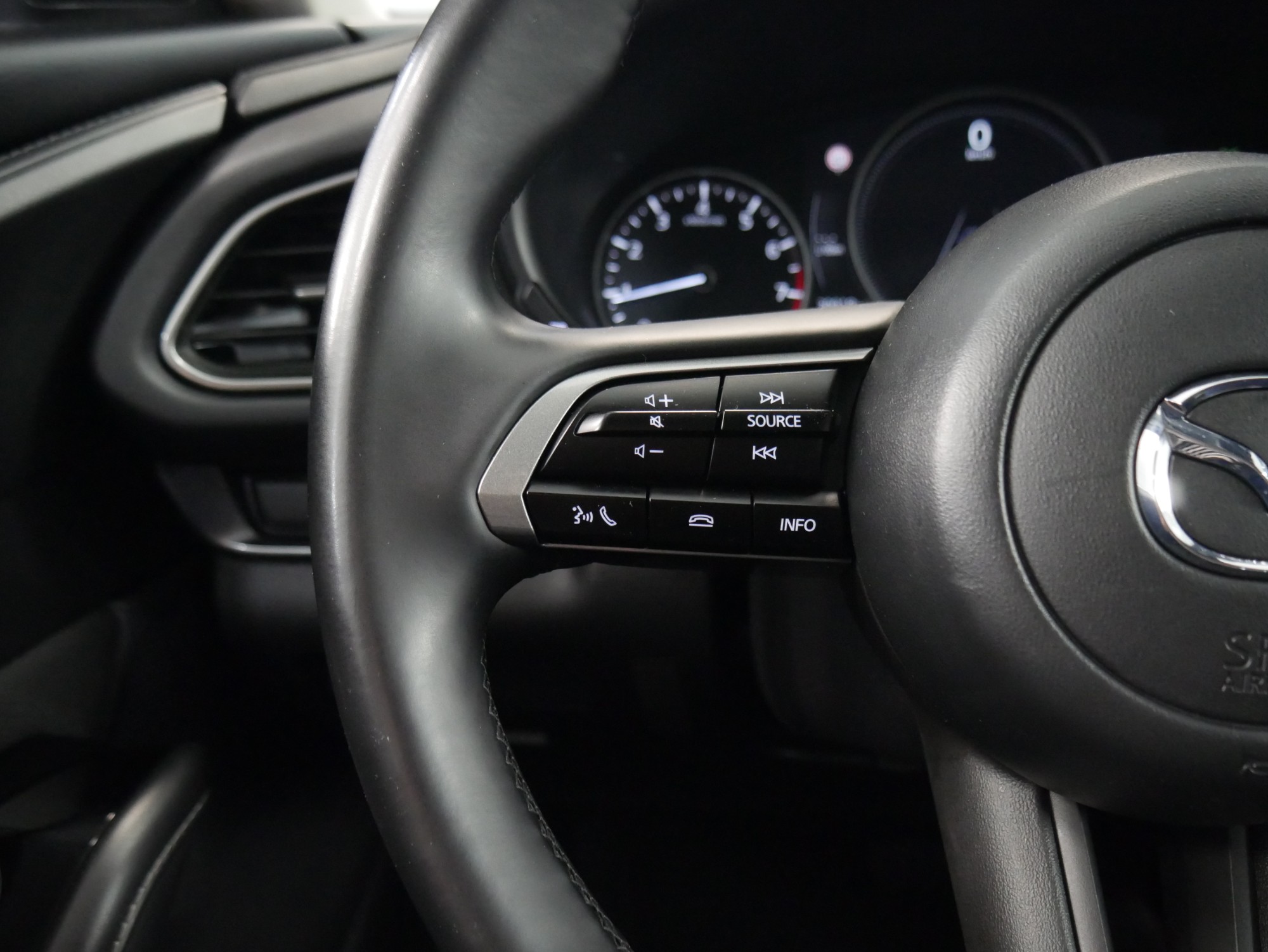 MAZDA CX30
