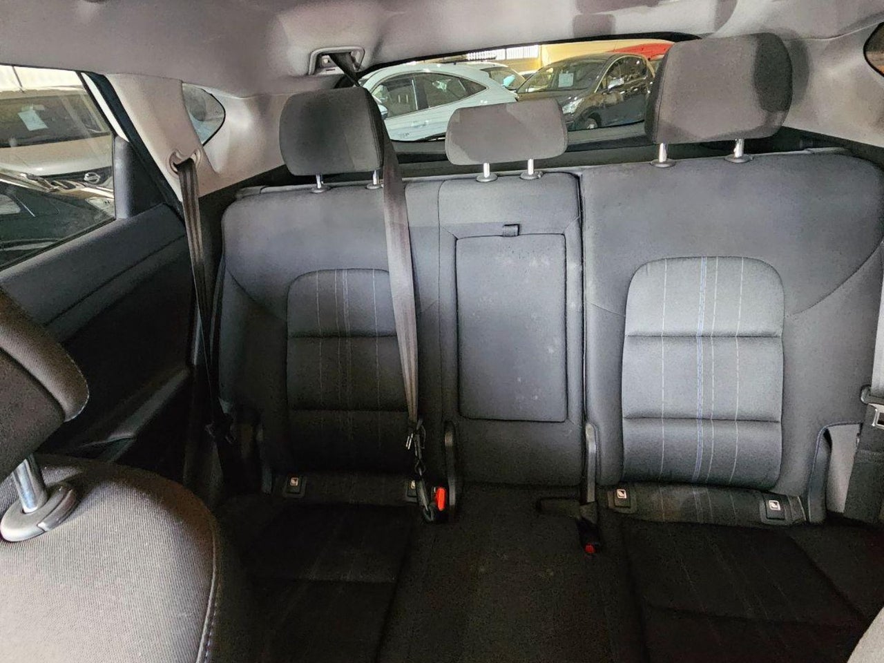 Hyundai TUCSON - 13