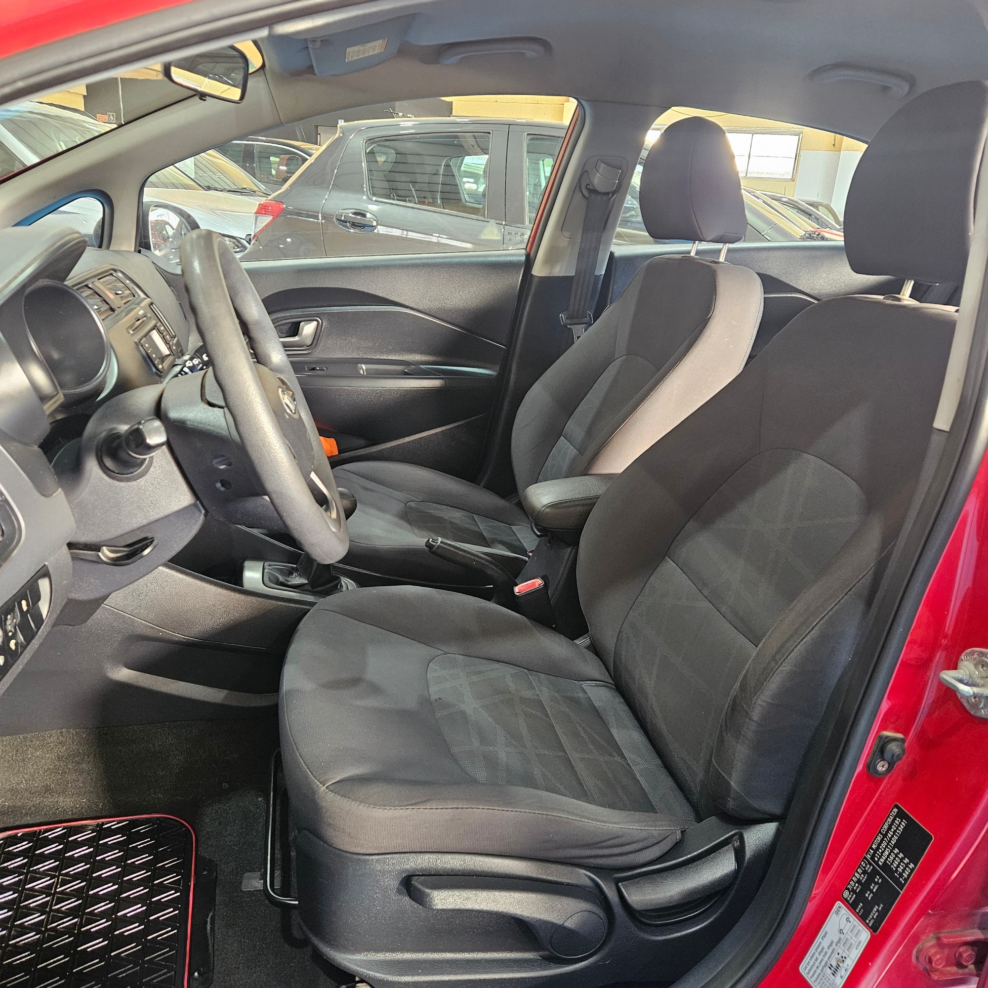 Kia Rio - 10