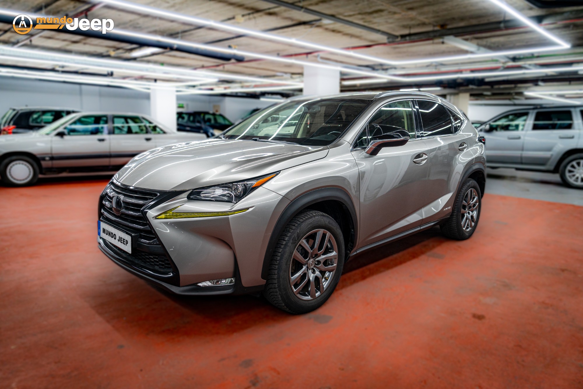 LEXUS NX - 2.5 300h Corporate 2WD + Navibox