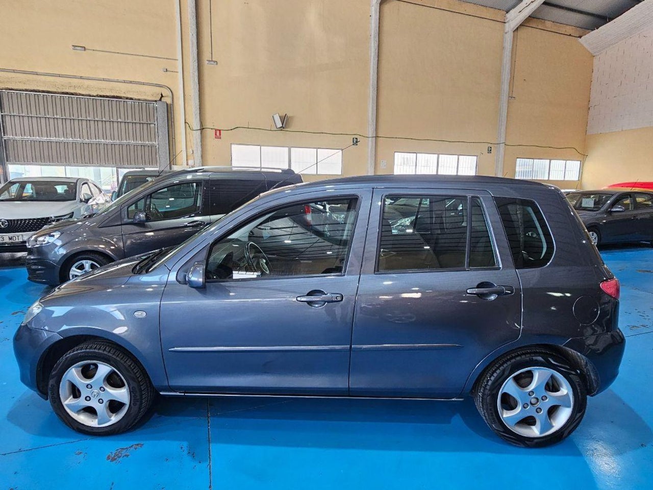 Mazda Mazda2 - 8