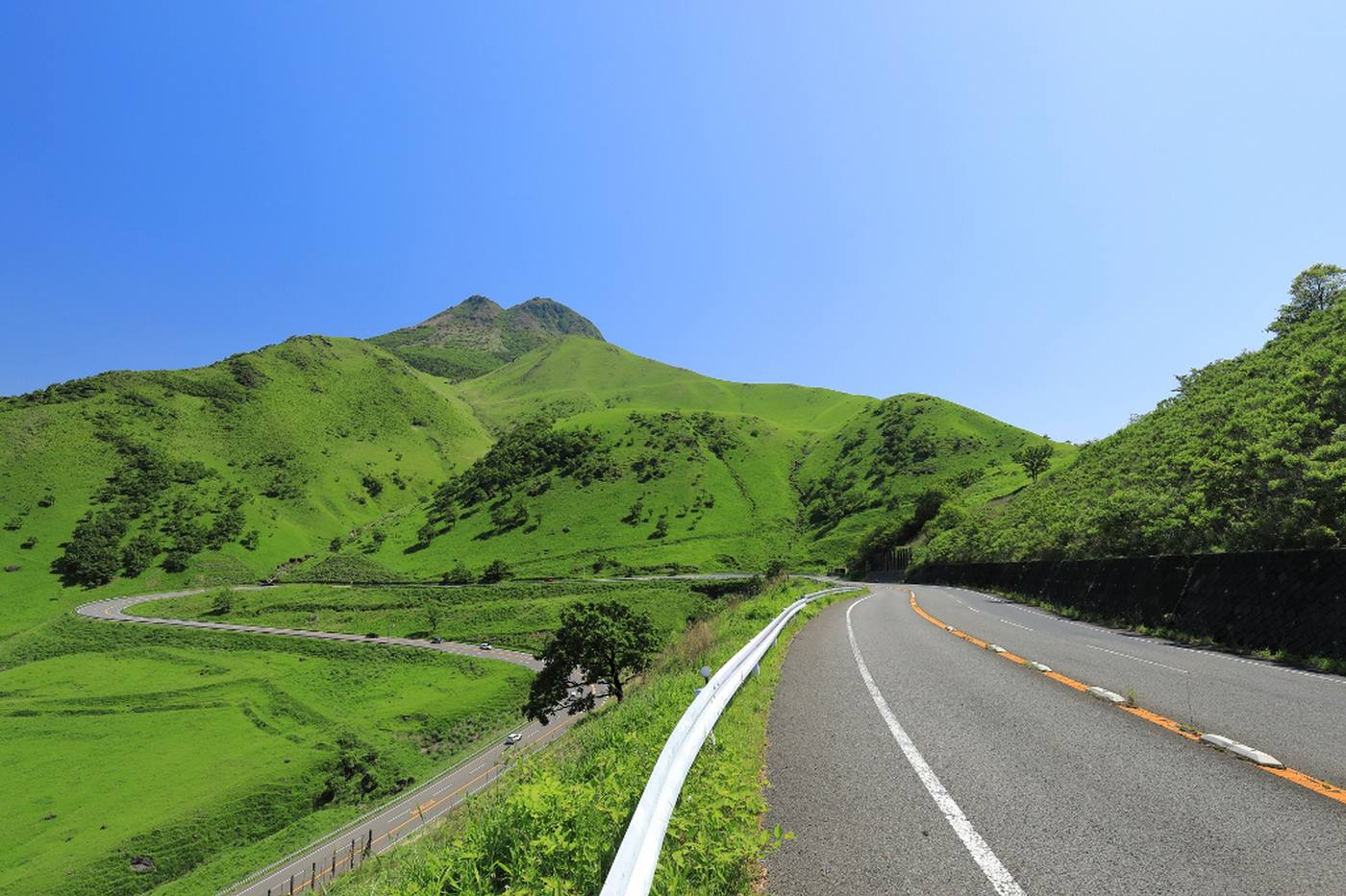 【登山✕温泉の最高傑作】ビギナーOK！由布岳登山+湯布院温泉｜おすすめ1日モデルコース〈大分〉 image