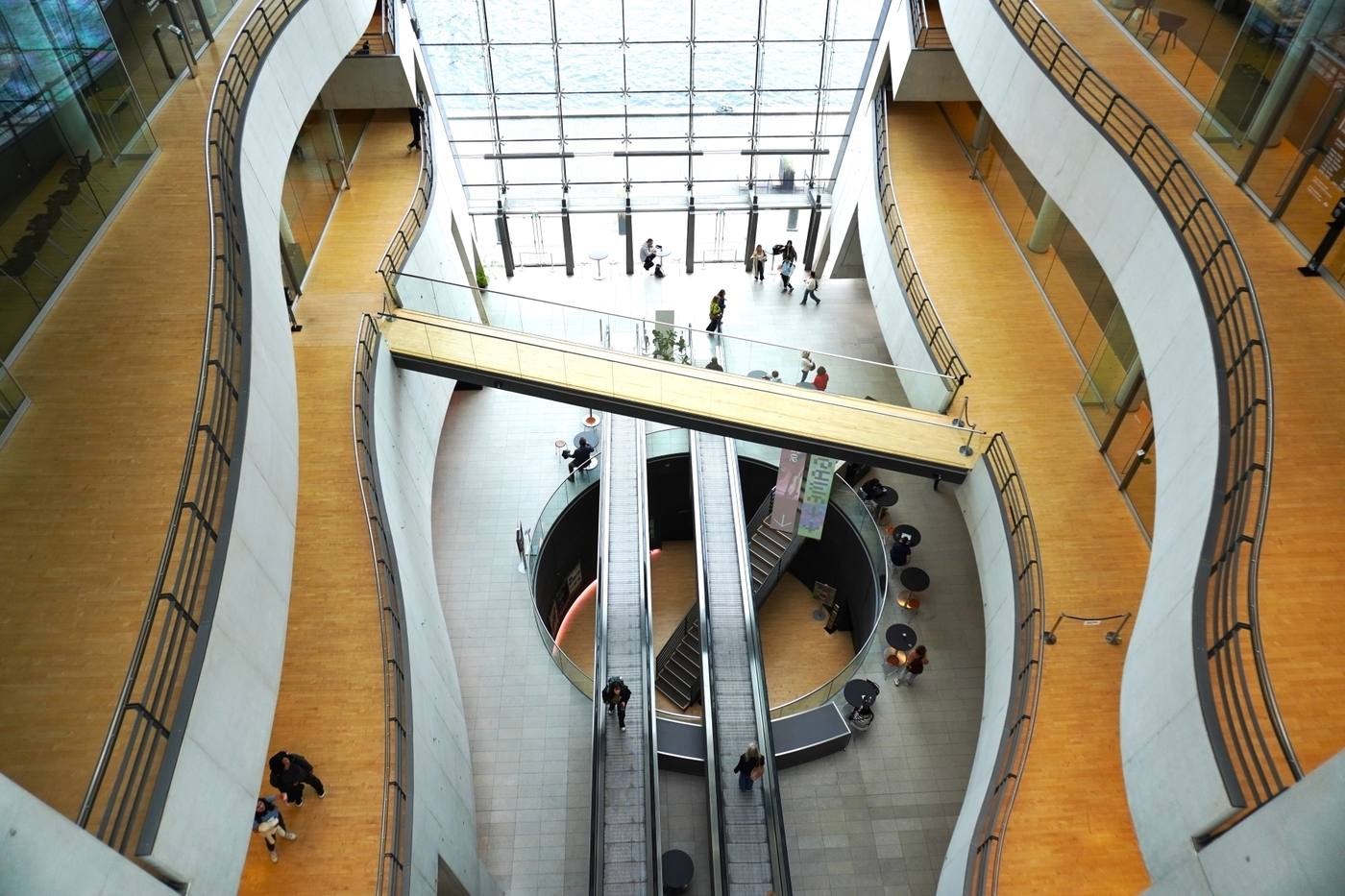 【デンマーク】アート好き必見！コペンハーゲン、デザイン散策の旅で訪れたい名所4選＆美術館3選 image