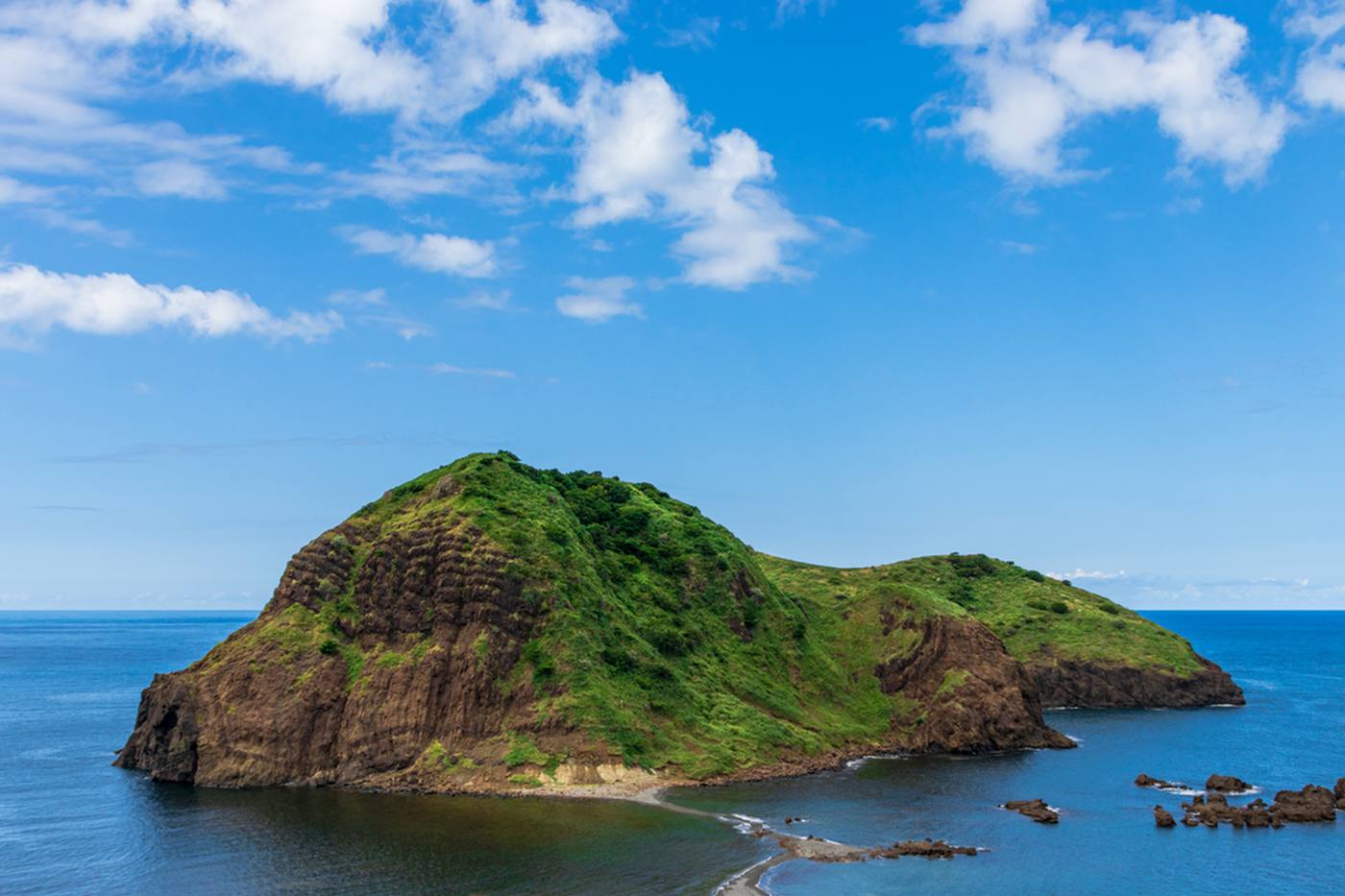 【新潟・佐渡島】観光スポット2選&グルメ3選～綺麗な海と美味しい食事が味わえる島～ image