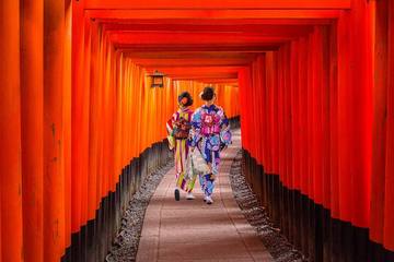 Kyoto's Premier Power Spot, Fushimi Inari Shrine: Essential History and Highlights Explained!