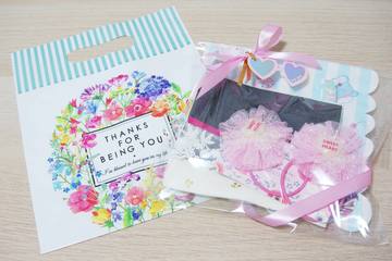 【保存版】プレゼントをラッピングして可愛く贈ろう！100円ショップで揃うギフトラッピングアイデア