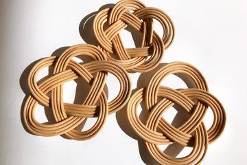 コーヒーと紅茶で簡単！アンティーク調のラタンに仕上げる染め方