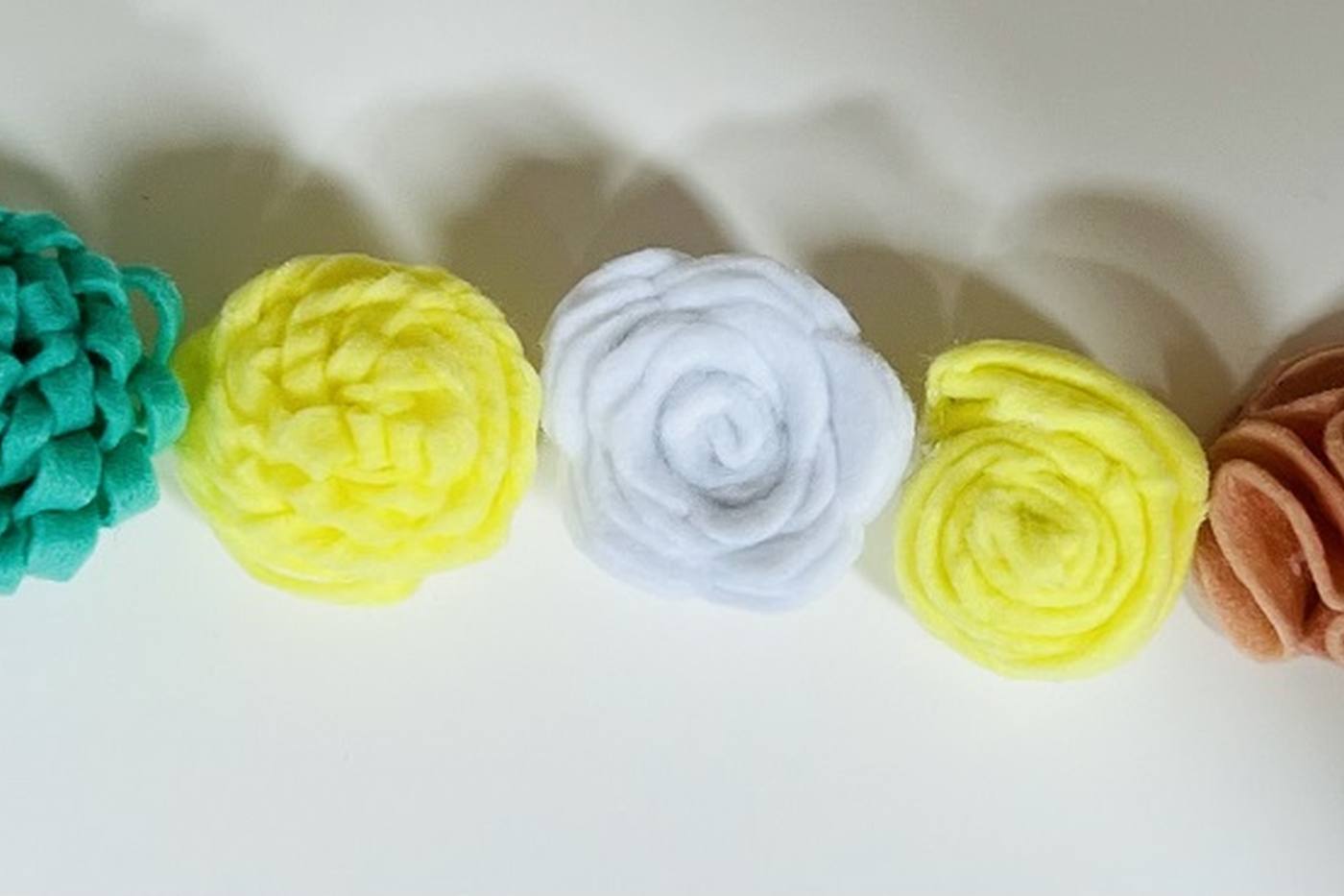 【ハンドメイド】フェルトを使ってお花のアクセサリーを作ろう！ image