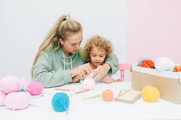 【ハンドメイド】”子どものはじめて”におすすめ♪ 糸で指編みを楽しもう！