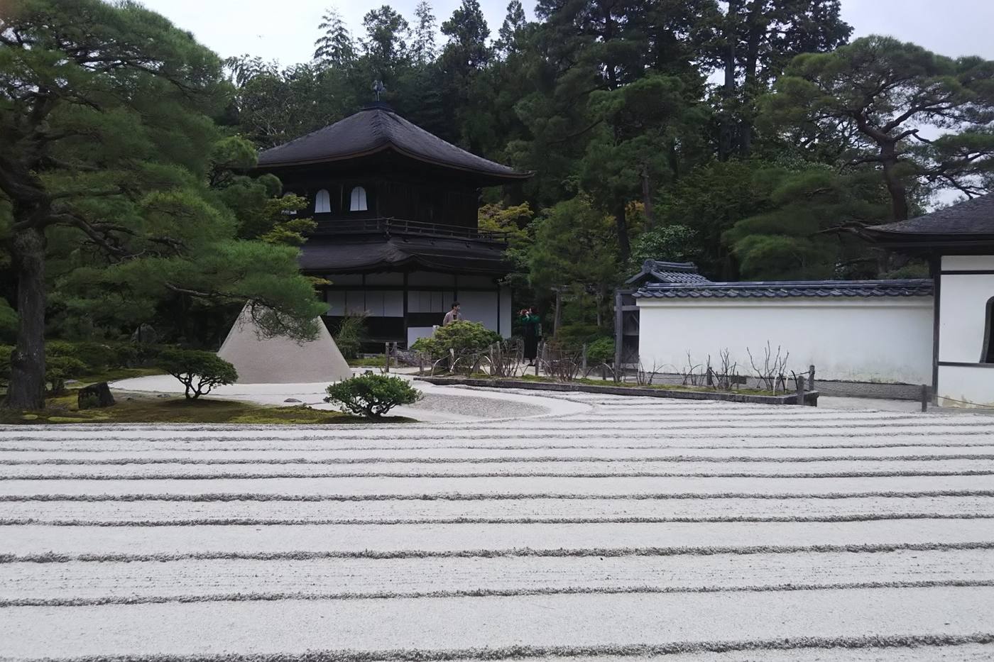 京都鹿ケ谷の"サステナブル"寺院2選 銀閣寺と法然院 image