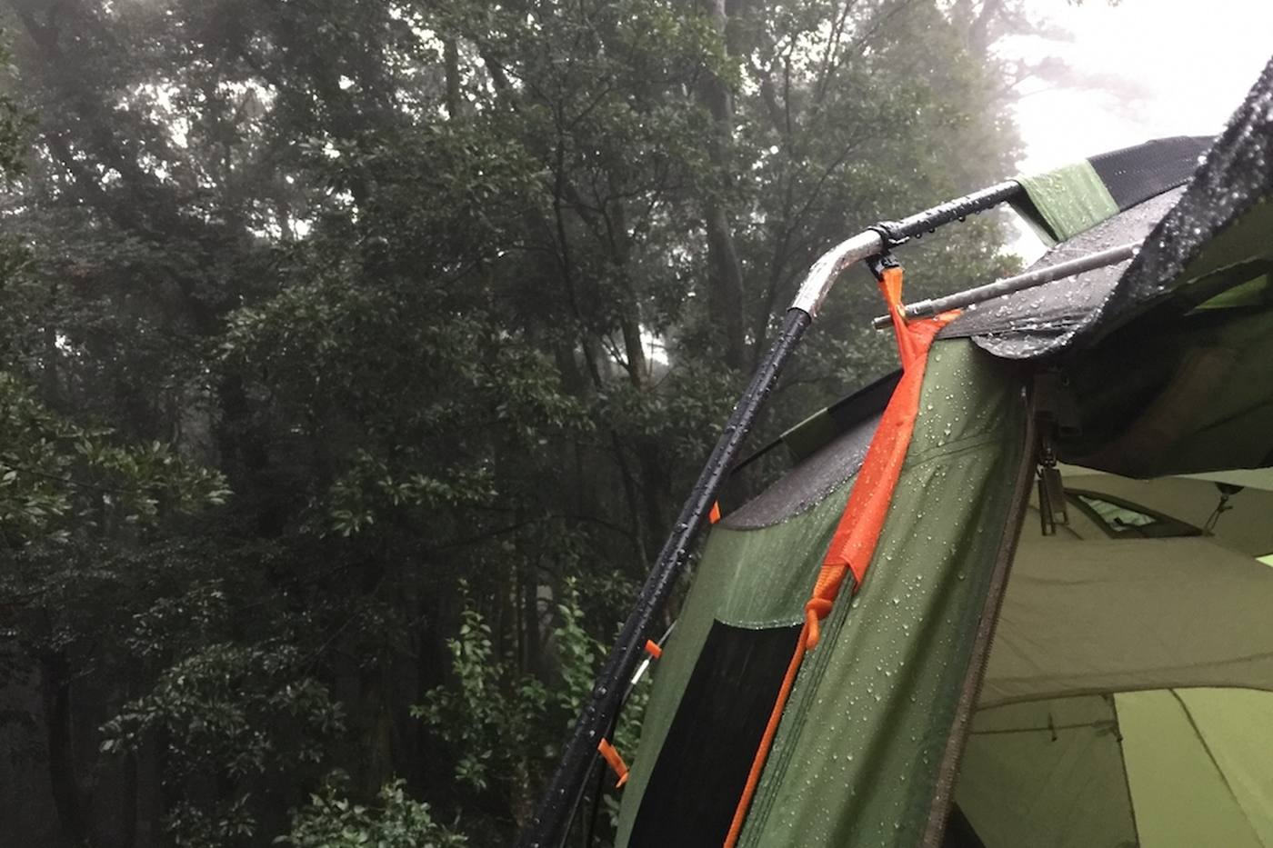 雨の日こそのメリットも！梅雨の季節でも安心の雨キャンプ攻略法 image