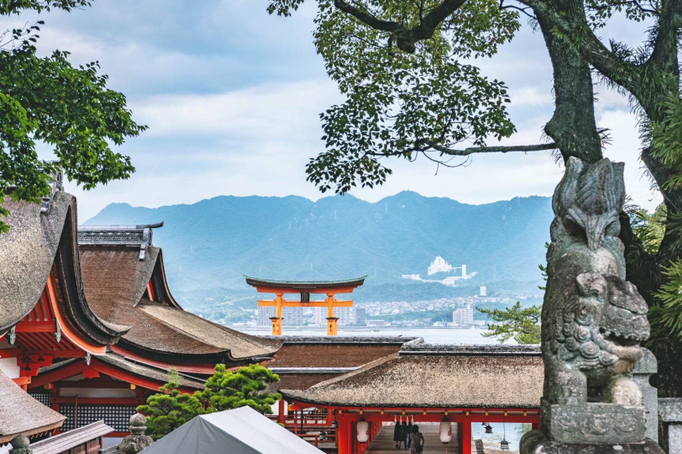 【広島】海に浮かぶ世界遺産『厳島神社』周辺の観光スポット5選＆ローカルグルメ3選 image