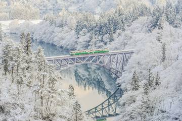 【東北地方】雪が織りなす絶景へ♪ 冬の女子旅！イベント&グルメ特集