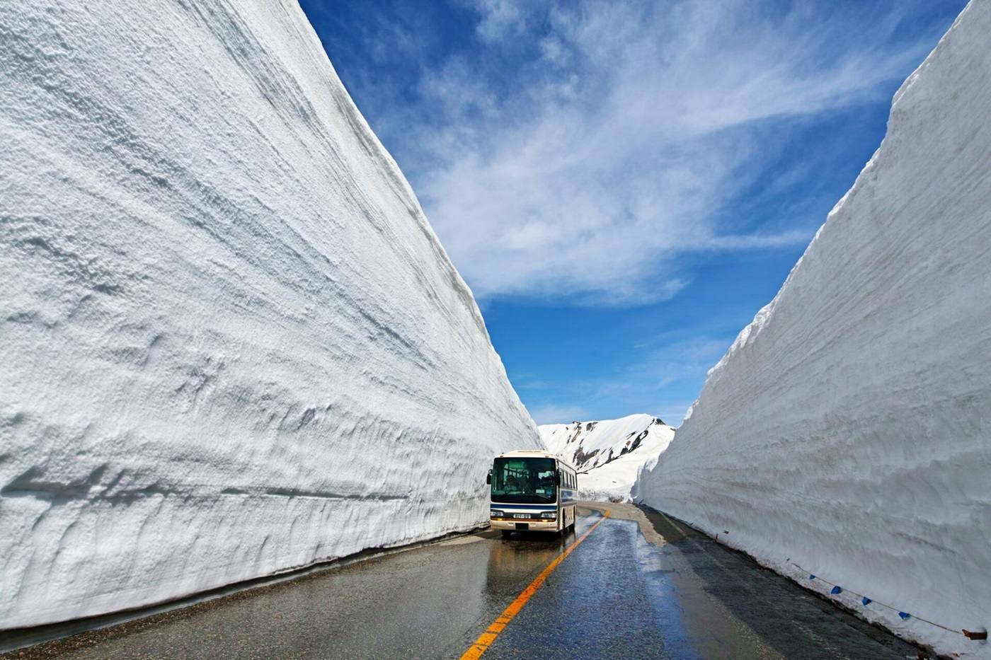 富山雪の大谷への行き方完全ガイド！立山黒部アルペンルート経由で神秘の冬景色へ image