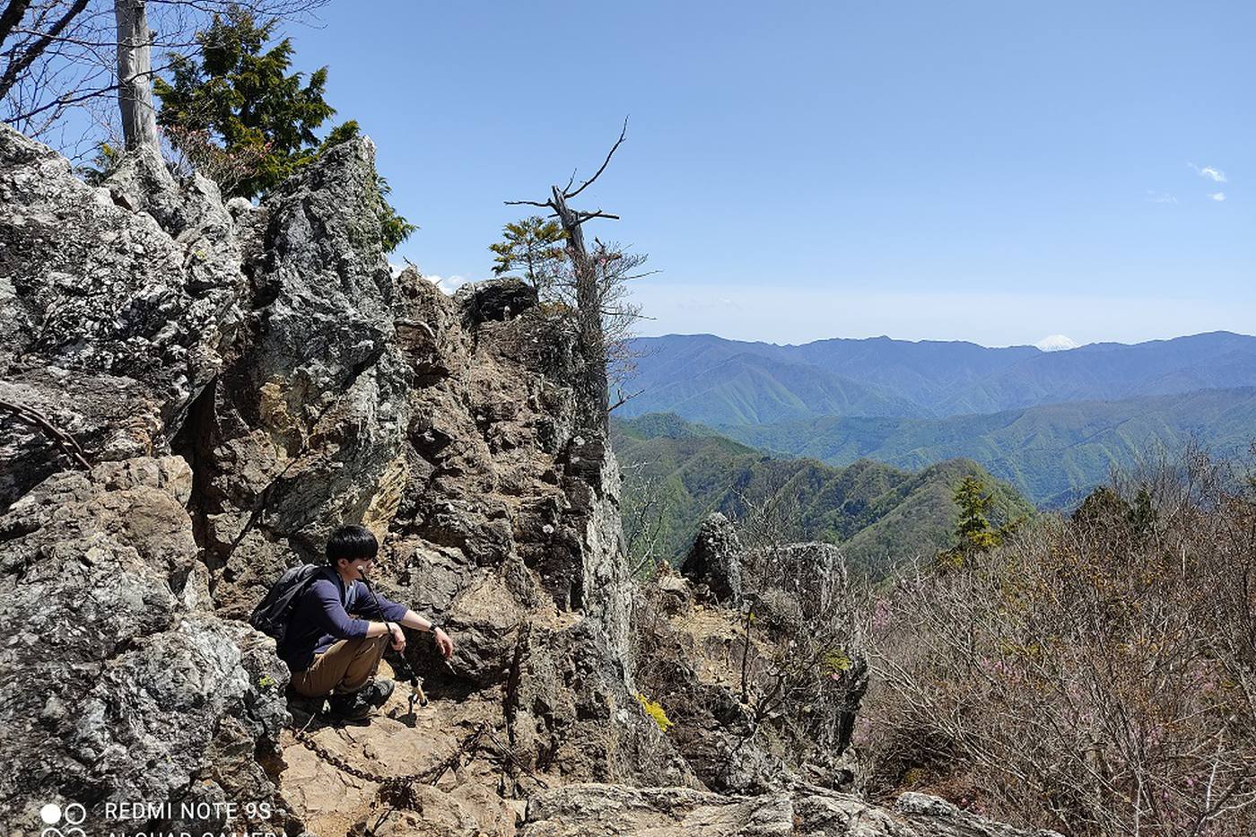 山登りしながらテント泊?標高の高い山で朝日を拝むための山中泊 image