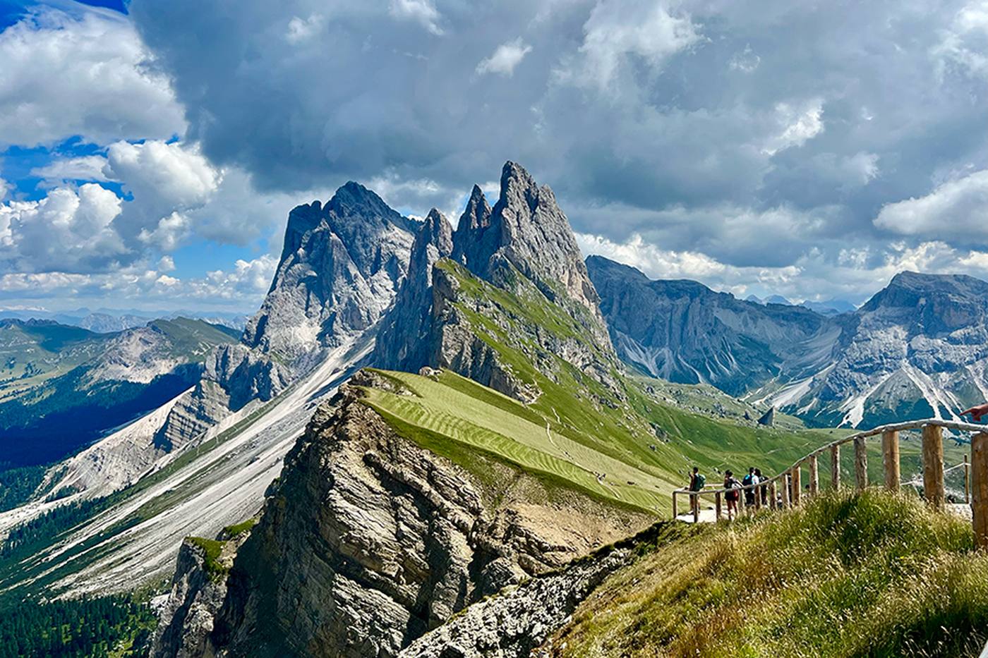 【イタリア】知る人ぞ知る自然の絶景が広がる穴場スポット5選｜定番に飽きた旅行好き必見！ image