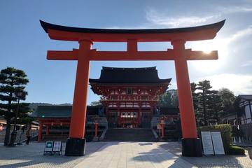 【京都】朝活のススメ① 伏見稲荷大社で朝のお山巡り ＜春の祭礼情報あり！＞