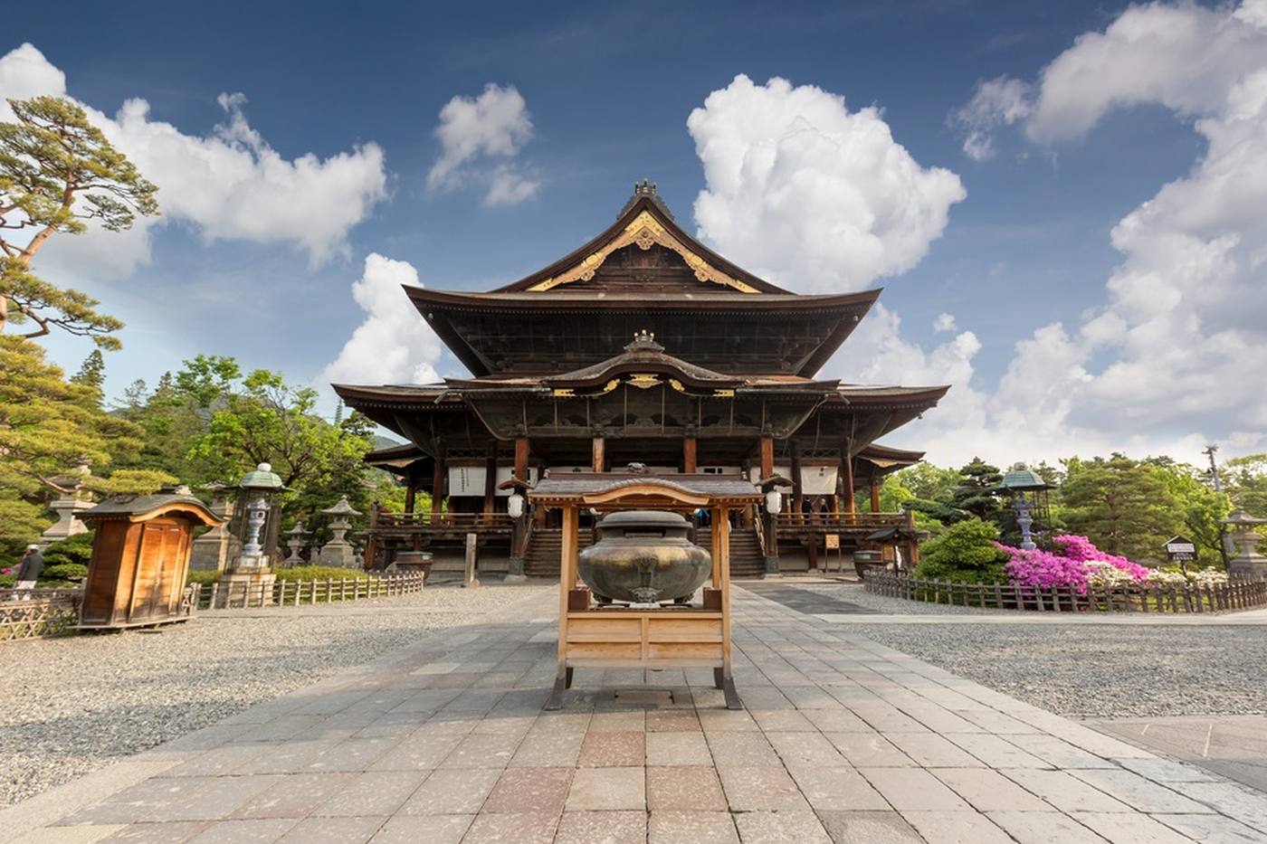 【長野県】パワースポット「善光寺」の基本情報や見どころを徹底解説 image