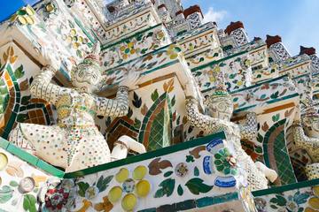 バンコク観光モデルコース1日完全版！王宮から夜のグルメまで