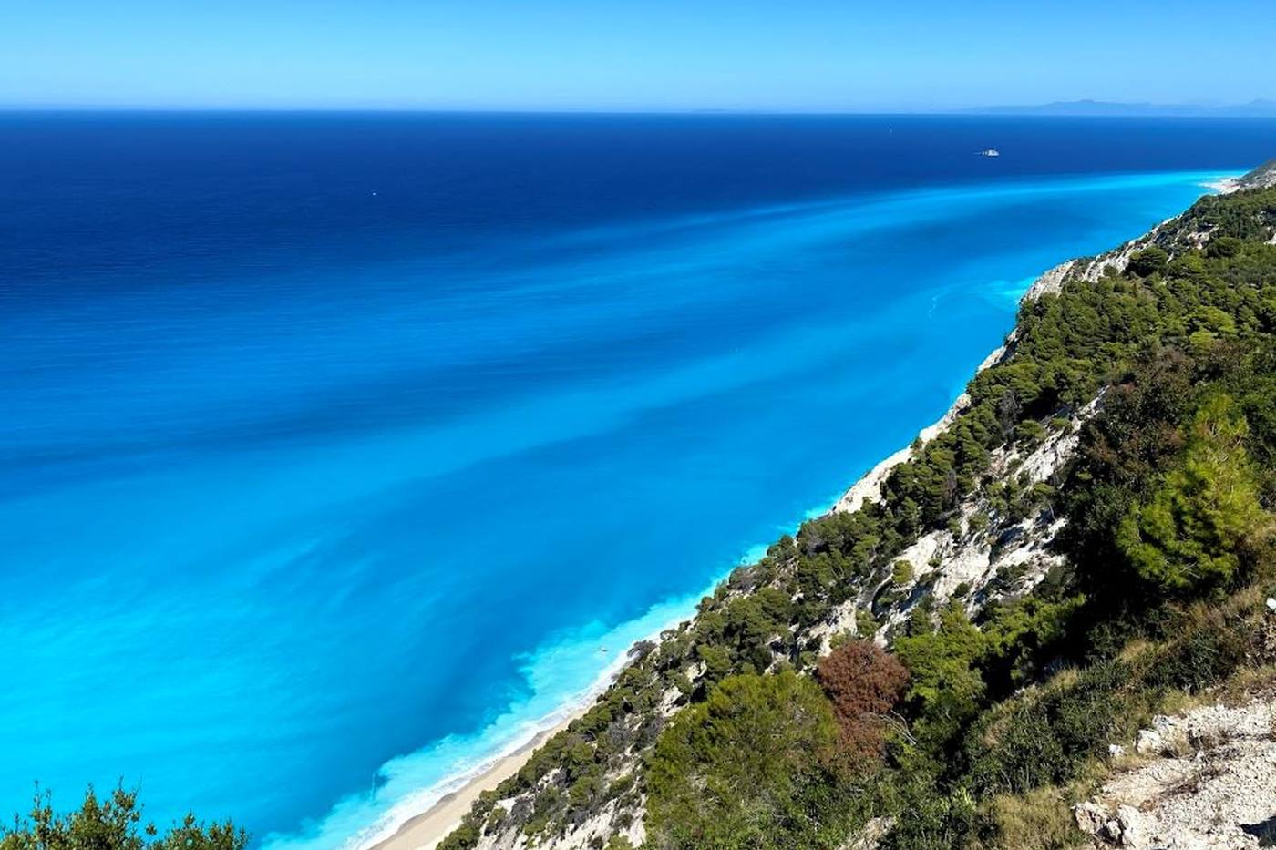【ギリシャ在住者おすすめ】青に恋する♡透明度抜群のイオニア海レフカダのビーチ image