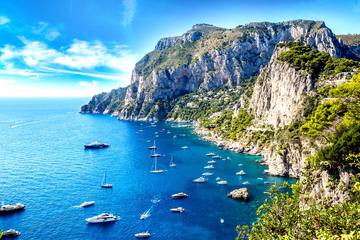 カプリ島で南イタリアを堪能！青の洞窟など名所＆ホテル＆グルメ情報