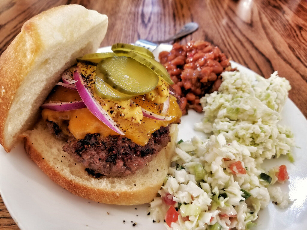 Classic Cheeseburger