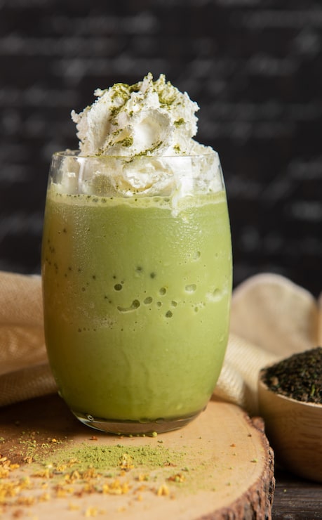 Matcha ice latte