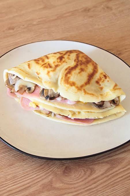 Crêpes with Ham and Cheese (2 units)