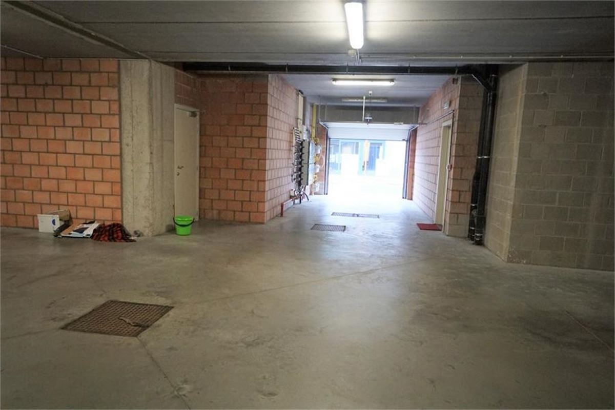 Gelijkvloers 1-slpk appartement te koop in Sint-Amandsberg