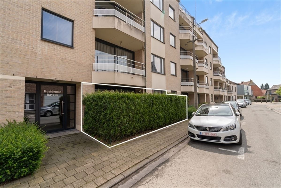 Gelijkvloers appartement met 1 slaapkamer en terrastuintje