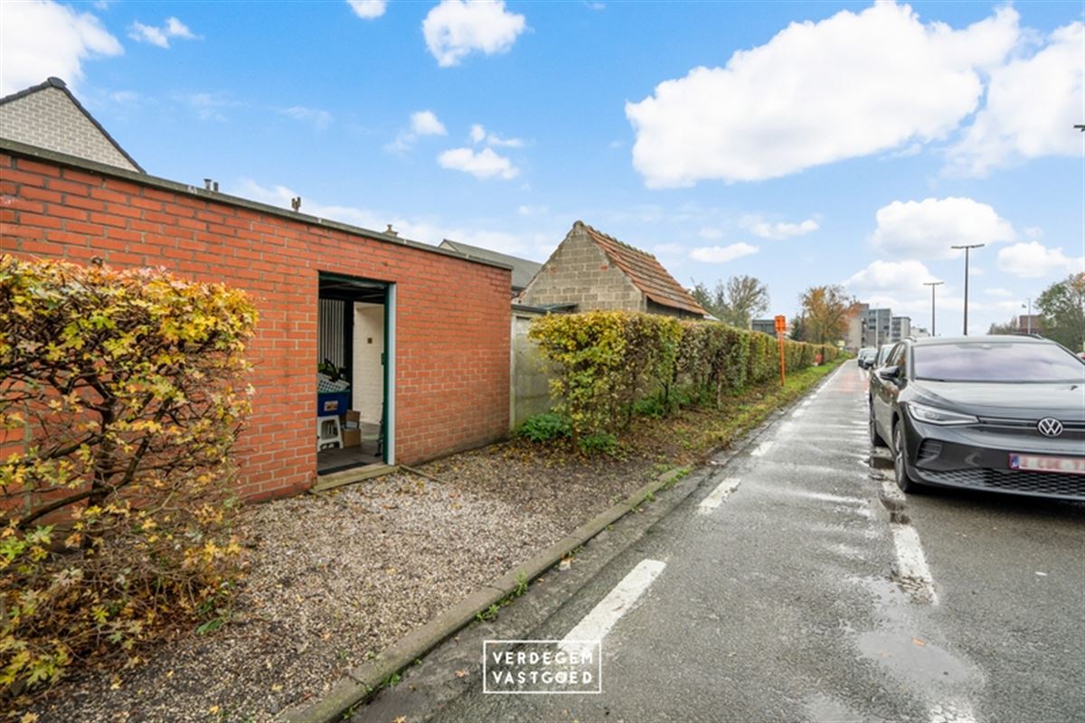 Centraal gelegen, instapklare woning met 2 ruime slpk en tuin