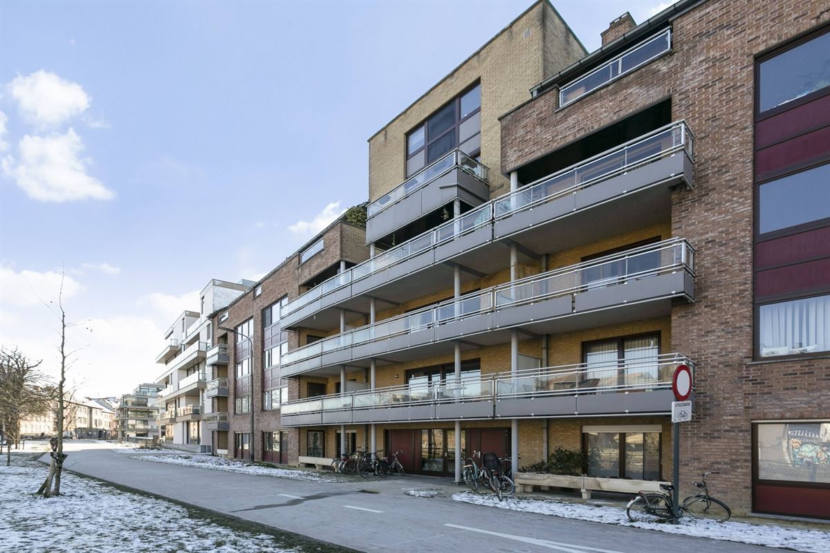 Appartement aan de Leie met 2 slpk, tuin en terras in het centrum van Gent