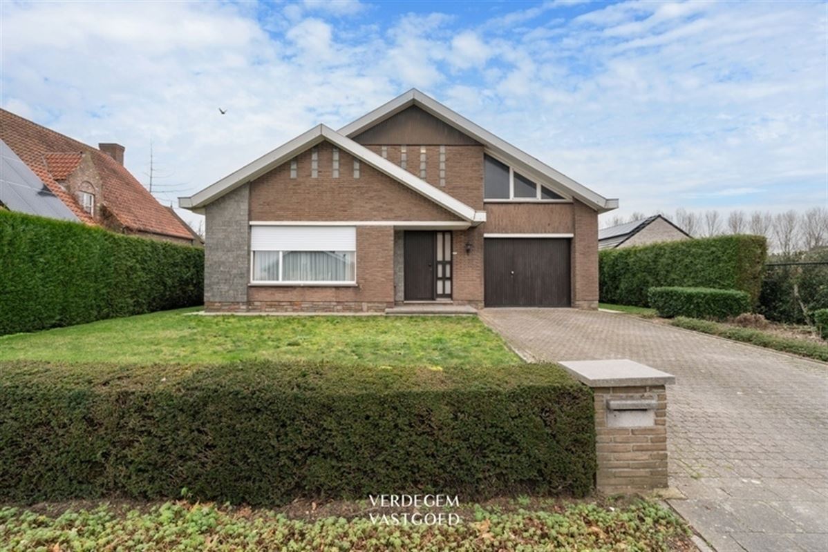 Ruime jaren '60 villa met heel wat mogelijkheden