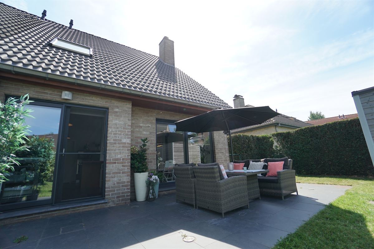 Mooie recente woning met tuin op rustige ligging