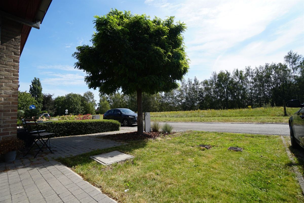 Mooie recente woning met tuin op rustige ligging