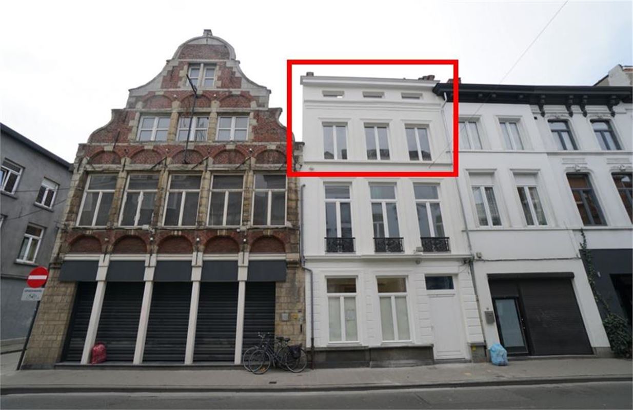 Prachtig duplex appartement in (ver)nieuwbouw project in het historisch centrum van Gent met 2 slaapkamers