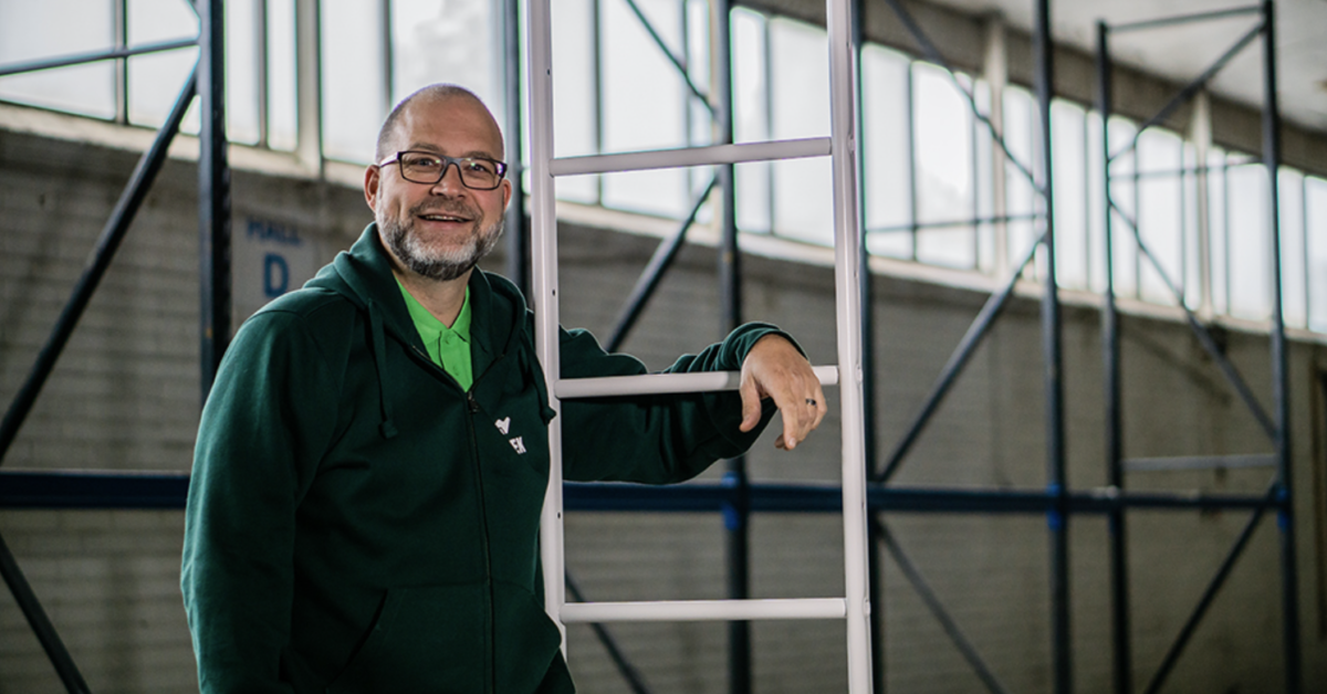 Jonas syren berättar om vesiveks unika takgarantier för takrenovering och takmaterial