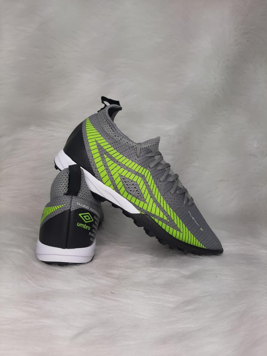 Chuteira Society Masculino Umbro Fuzion Ref:U01FB008