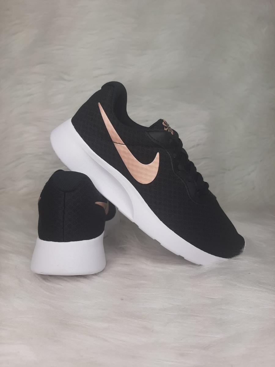 Tenis Feminino Nike Tanjun Ref:DJ6257