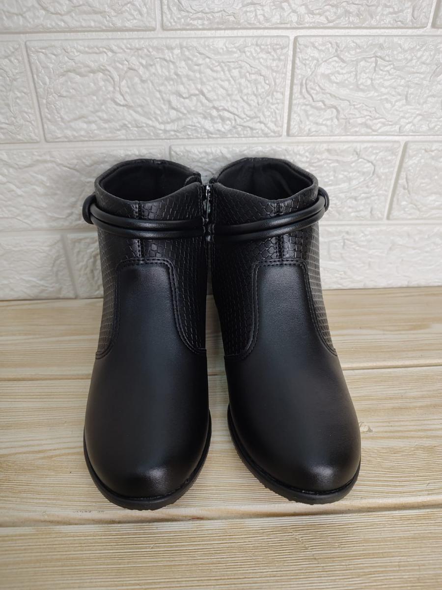 Bota Feminino Moleca C/c Ref:5335.110