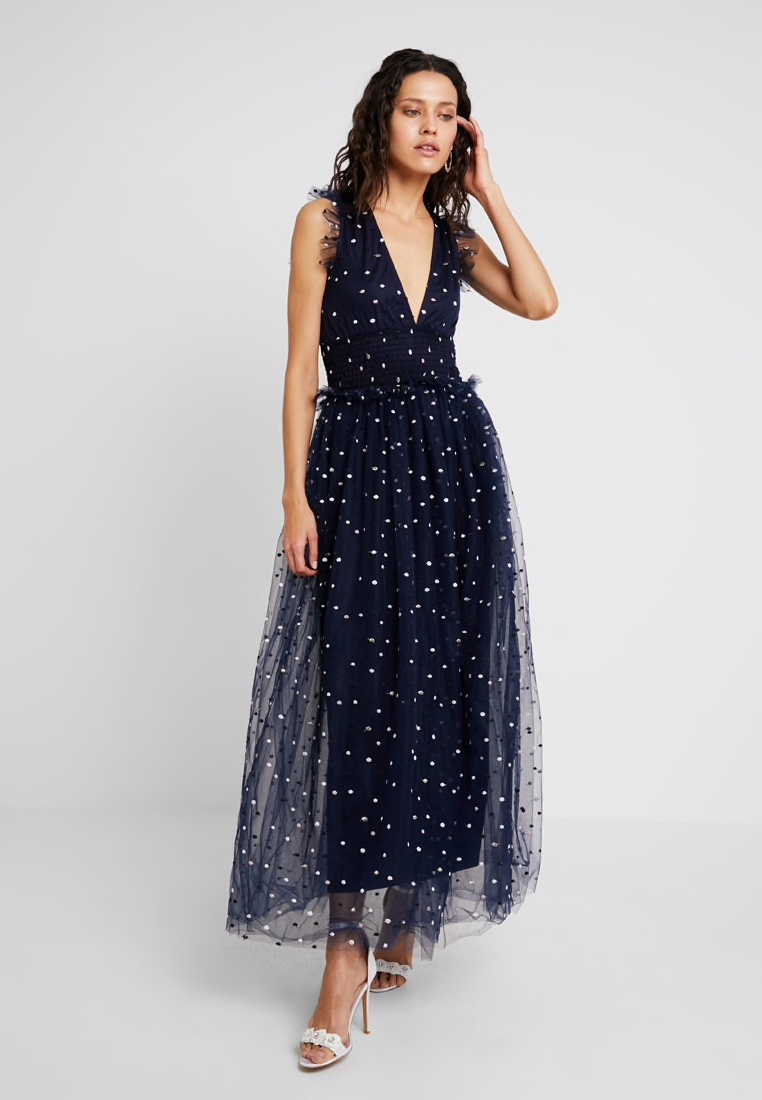 Lårkort og hot! Annonsørinnhold: Kjoler til 17. mai