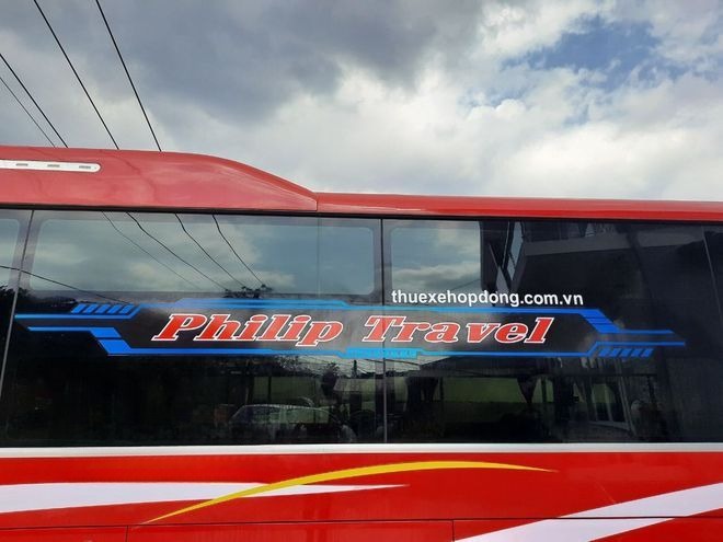 Xe Philip Travel Giường nằm Bên hông xe Giường nằm 41 chỗ